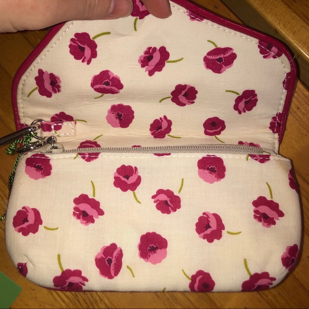 Vera Bradley Flapper Wristlet - Picture 4 of 7